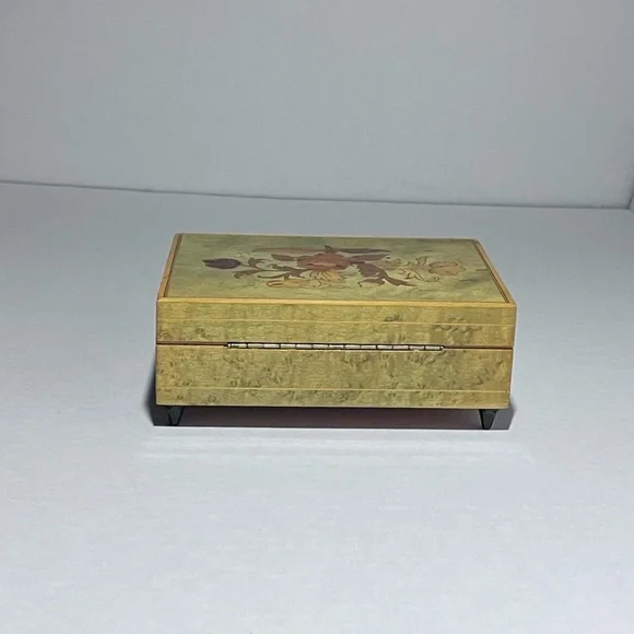 Vintage REUGE Floral Music Box
